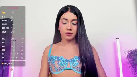 Snapshot of kristall_swan chatting on May 22, 7:19 pm Kristall online show from May 22, 7:19 pm