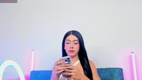 Snapshot of kristall_swan chatting on June 12, 8:52 pm Kristall online show from June 12, 8:52 pm
