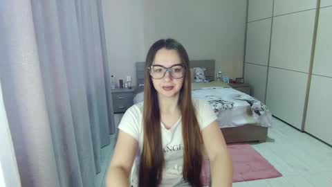 twitter    Annemarye 23 online show from February 1, 8:13 am