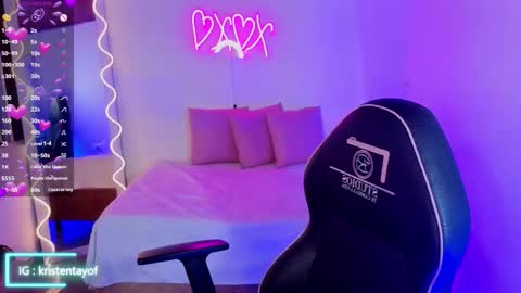 kristen_tay online show from October 21, 3:18 am