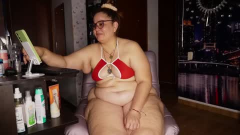 Kristen online show from December 18, 11:51 pm