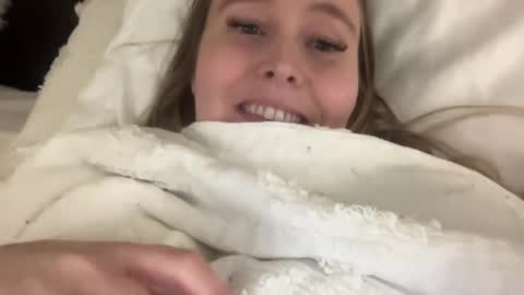 Kristi 3 online show from December 22, 12:28 am