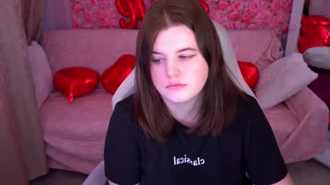 kristifoxy online show from February 18, 10:44 am