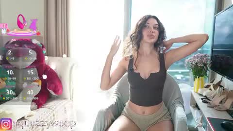 Snapshot of kristina_a chatting on June 18, 1:06 am Kristina online show from June 18, 1:06 am