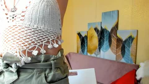 Snapshot of kristina_sosexy chatting on April 18, 9:24 am Christina online show from April 18, 9:24 am