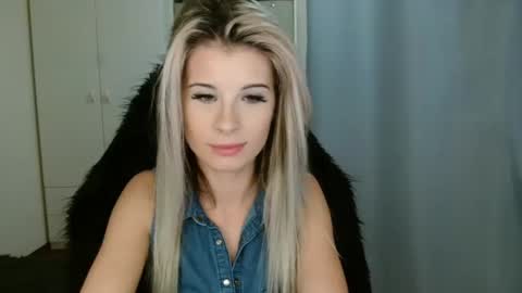 KristineAmore online show from November 18, 7:29 pm