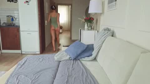 Kristi online show from October 19, 6:47 am