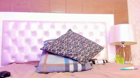 kristin online show from February 13, 6:16 pm