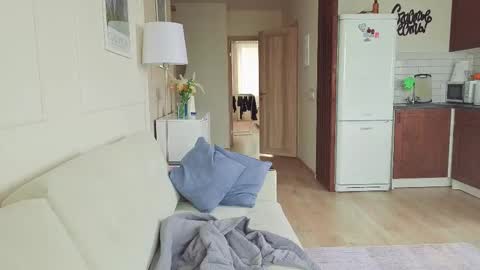 Kristi online show from September 15, 4:34 am