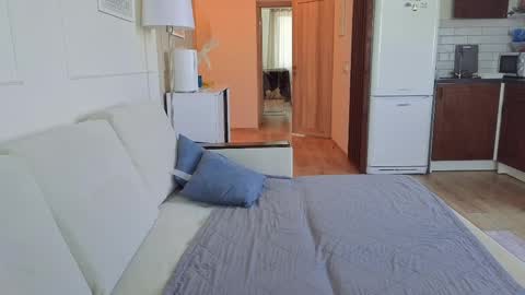 Kristi online show from April 3, 4:32 am