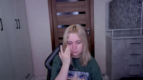 Kristy online show from March 26, 3:12 am