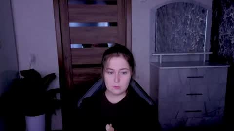 Snapshot of kristy_fran chatting on July 4, 9:32 pm Kristy online show from July 4, 9:32 pm