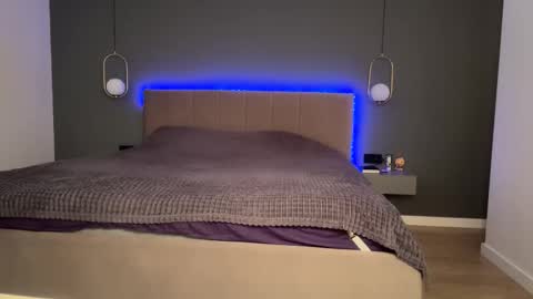 Kristi online show from September 16, 4:13 am