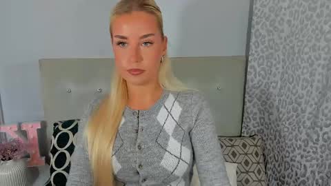 Snapshot of kristyflowers chatting on May 30, 7:00 pm KristyFlowers online show from May 30, 7:00 pm