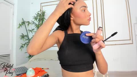 Cristina online show from November 18, 7:07 pm