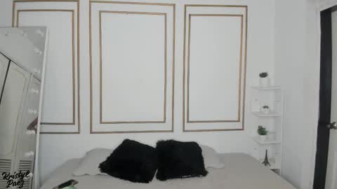 Cristina online show from December 14, 3:50 pm