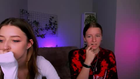 Snapshot of kristylovee chatting on September 13, 10:15 am Kristy online show from September 13, 10:15 am