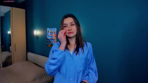 Snapshot of kristynhoughland chatting on November 15, 4:47 pm Misty online show from November 15, 4:47 pm