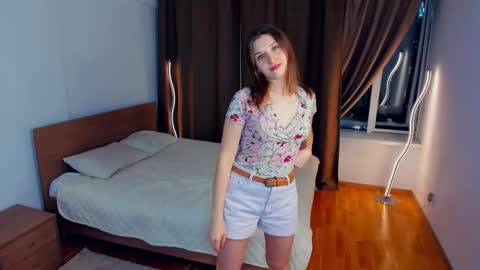 Snapshot of kristynhoughland chatting on November 27, 5:15 pm Misty online show from November 27, 5:15 pm