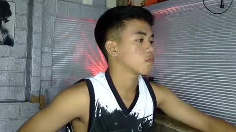 Snapshot of kritthanarkorn chatting on February 4, 2:23 pm kritthanarkorn online show from February 4, 2:23 pm