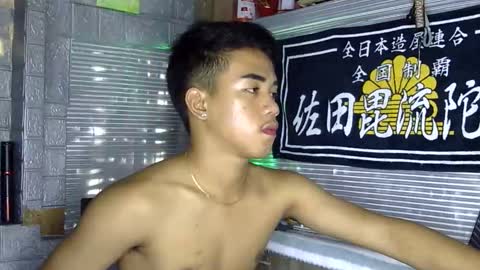 Snapshot of kritthanarkorn chatting on February 10, 7:12 am kritthanarkorn online show from February 10, 7:12 am