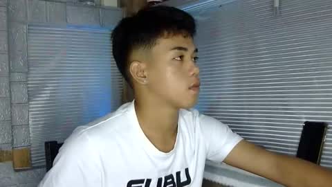 Snapshot of kritthanarkorn chatting on February 15, 4:25 pm kritthanarkorn online show from February 15, 4:25 pm