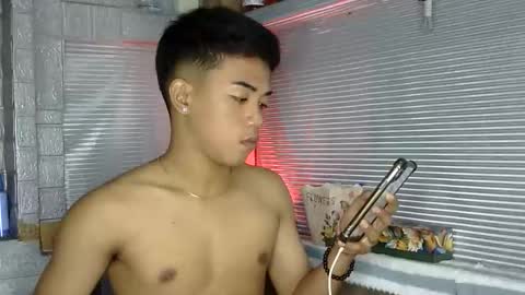 Snapshot of kritthanarkorn chatting on February 16, 5:20 pm kritthanarkorn online show from February 16, 5:20 pm