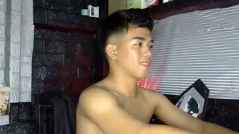 Snapshot of kritthanarkorn chatting on March 1, 7:05 pm kritthanarkorn online show from March 1, 7:05 pm