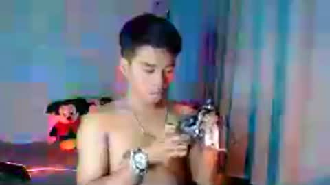 Snapshot of kritthanarkorn chatting on July 14, 12:00 pm kritthanarkorn online show from July 14, 12:00 pm