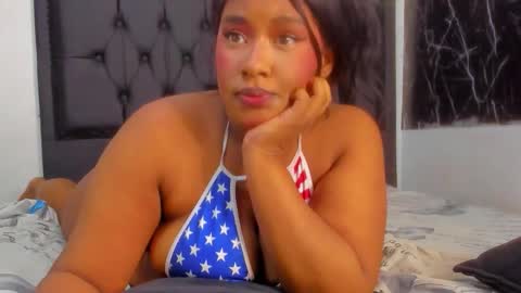 Snapshot of krixtybrown chatting on October 8, 8:39 pm krixty online show from October 8, 8:39 pm