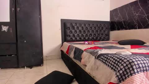 Snapshot of krixtybrown chatting on October 30, 7:25 pm krixty online show from October 30, 7:25 pm