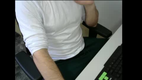 Snapshot of krocr_iras chatting on December 15, 1:22 pm Lucas  Edu online show from December 15, 1:22 pm