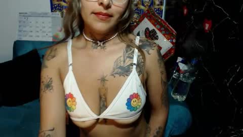 kronikafuckass online show from December 2, 10:49 pm