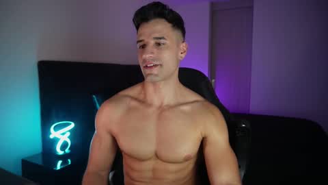 Snapshot of krops_ chatting on February 2, 3:38 am KROPS online show from February 2, 3:38 am