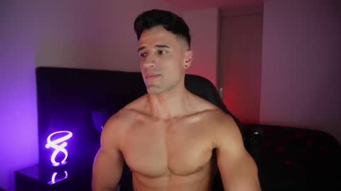 Snapshot of krops_ chatting on February 15, 5:15 am KROPS online show from February 15, 5:15 am