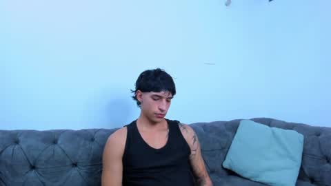 Snapshot of kroywave chatting on May 16, 3:36 am Kroy Wave Muscle Tattoos Latino online show from May 16, 3:36 am