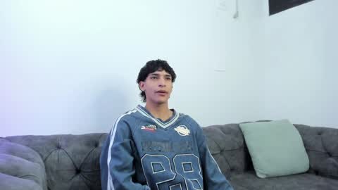 Snapshot of kroywave chatting on May 23, 3:23 am Kroy Wave Muscle Tattoos Latino online show from May 23, 3:23 am