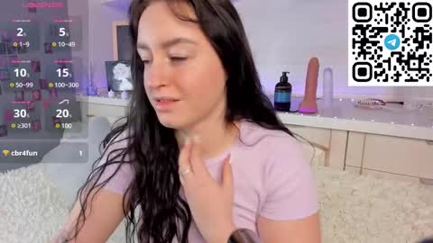 Snapshot of kruela_eva chatting on February 3, 11:47 pm Kruela GTM3Tue Wed Thu Fri Sun 0400 am-1030pm online show from February 3, 11:47 pm