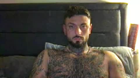 Snapshot of krxt13 chatting on April 8, 9:37 pm krxt13 online show from April 8, 9:37 pm