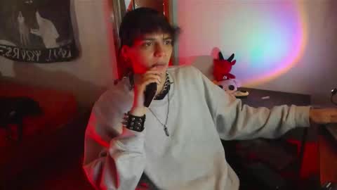 Snapshot of krye_x chatting on September 26, 7:56 am Zack online show from September 26, 7:56 am