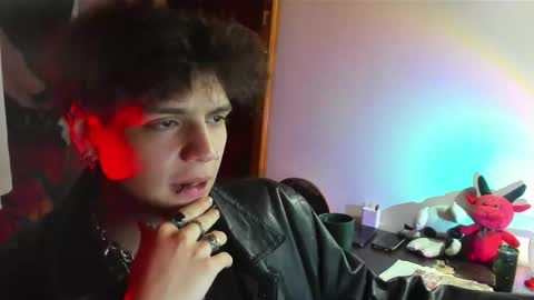 Snapshot of krye_x chatting on November 1, 6:59 am Zack online show from November 1, 6:59 am