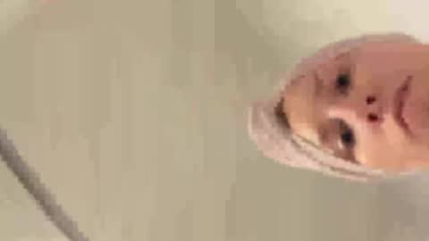 Snapshot of kryptiq0ne chatting on December 17, 10:43 pm Kryptiq online show from December 17, 10:43 pm