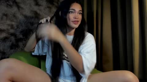 krystal_angel online show from December 2, 5:48 am