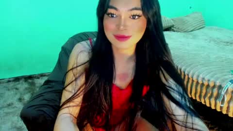Snapshot of krystal_angel chatting on May 3, 6:58 pm krystal_angel online show from May 3, 6:58 pm