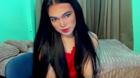Snapshot of krystal_angel chatting on May 21, 2:51 am krystal_angel online show from May 21, 2:51 am