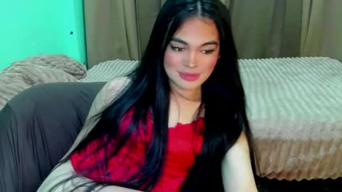 Snapshot of krystal_angel chatting on June 4, 5:13 am krystal_angel online show from June 4, 5:13 am