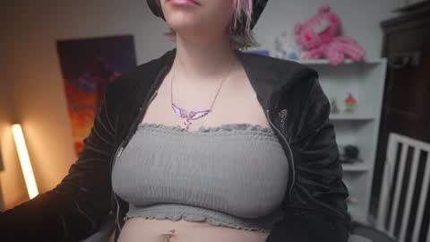 Snapshot of krystalsyxx chatting on February 2, 11:11 pm Krystal Syx online show from February 2, 11:11 pm