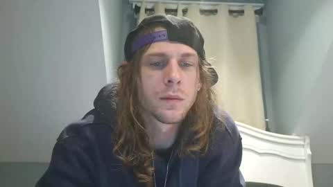 Snapshot of krytiar1992 chatting on October 21, 2:01 am krytiar1992 online show from October 21, 2:01 am