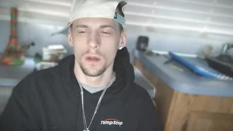 Snapshot of krytiar1992 chatting on February 25, 2:05 pm krytiar1992 online show from February 25, 2:05 pm