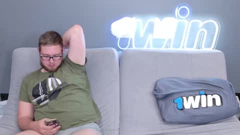 WebcamWhore online show from December 22, 3:55 pm